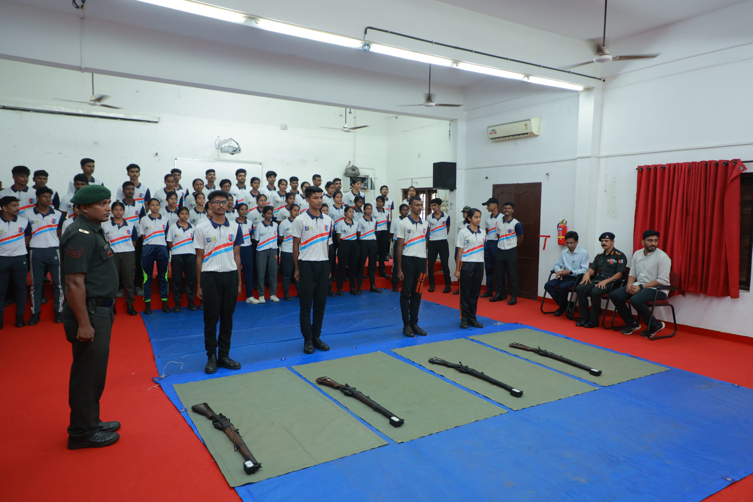 CMS College Kottayam - Photo 3